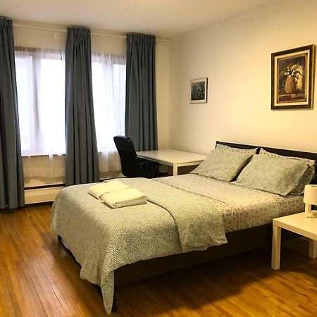 Big Private Room Midmontreal Next To Station Metro - Parking Free المظهر الخارجي الصورة